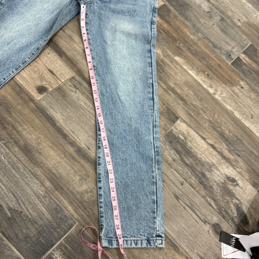 Straight Rigid Jean - Picture 4 of 9